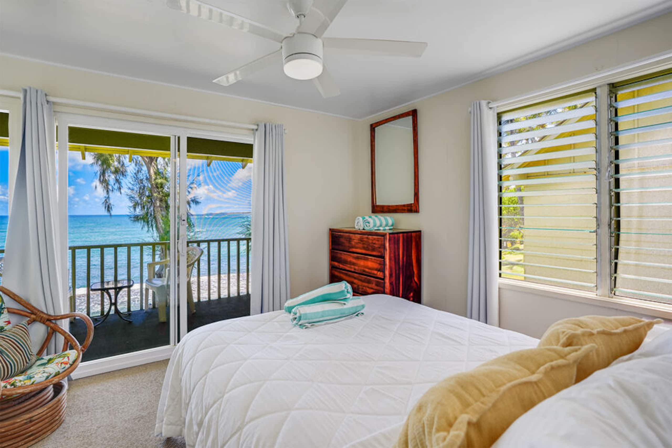 Condo in Kapaa · ★4.89 · 2 bedrooms · 2 beds · 1.5 baths - Image 4