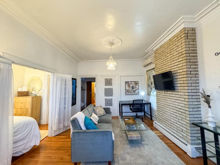 Cozy 1bed, 1bath In Brookline, Mbta - Newton