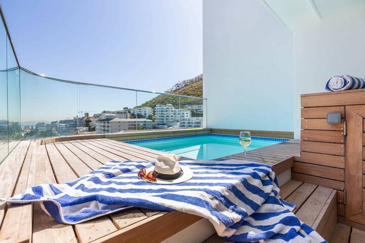 Penthouse in Sea Point with Unbelievable Views (At gallery image 4
