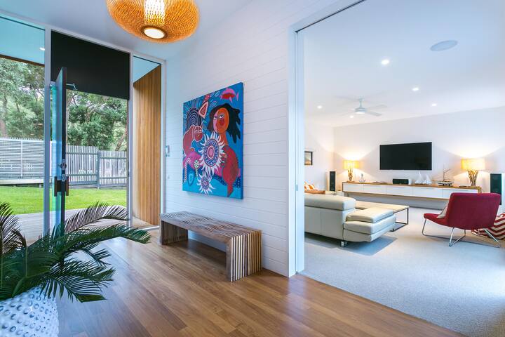 C-Escape – luxury with pool & Spa gallery image 2