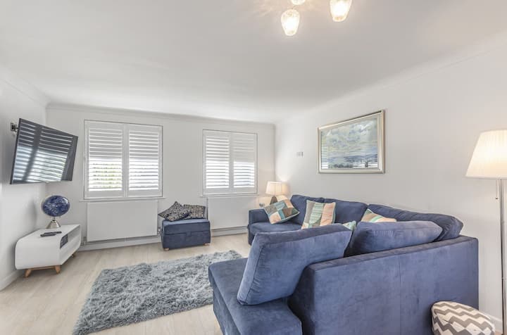 Sunny Days | Beach Retreat In Bracklesham Bay - West Wittering
