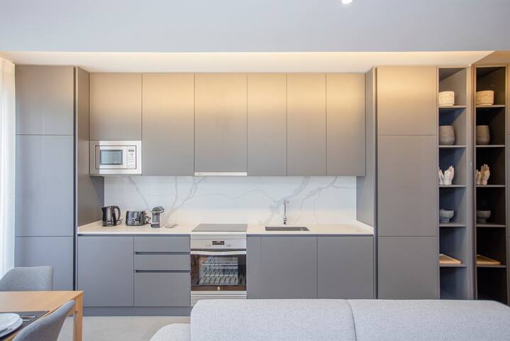 Liiiving in Porto – Design Bright House gallery image 4