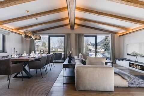 Alpine Escape with Sauna & Mountain View