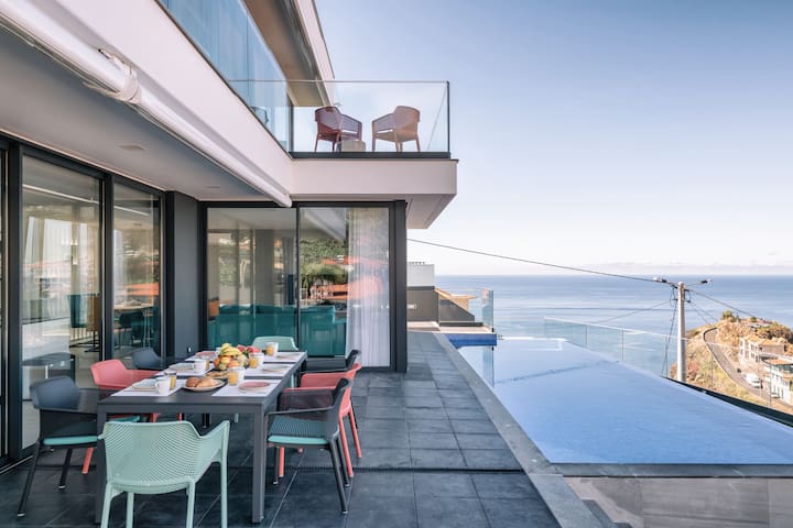 Atlantic Holiday managed Airbnb listing 1