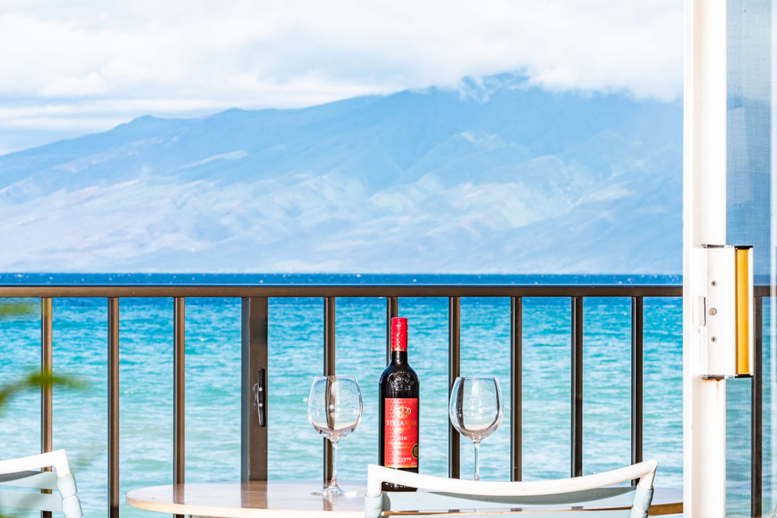 Condo in Lahaina · ★4.76 · 2 bedrooms · 4 beds · 2 private baths - Image 31
