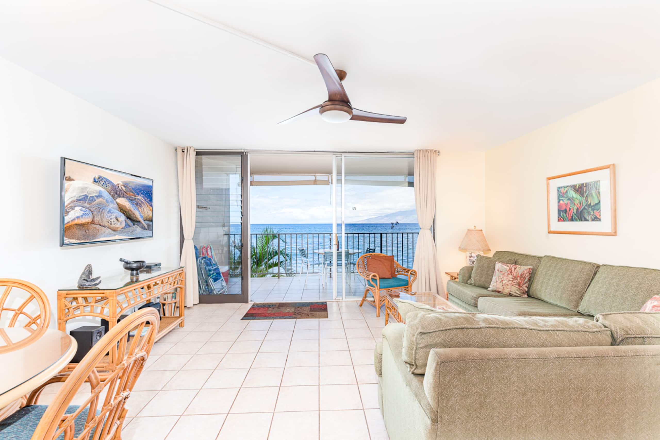Condo in Lahaina · ★4.76 · 2 bedrooms · 4 beds · 2 private baths - Image 3