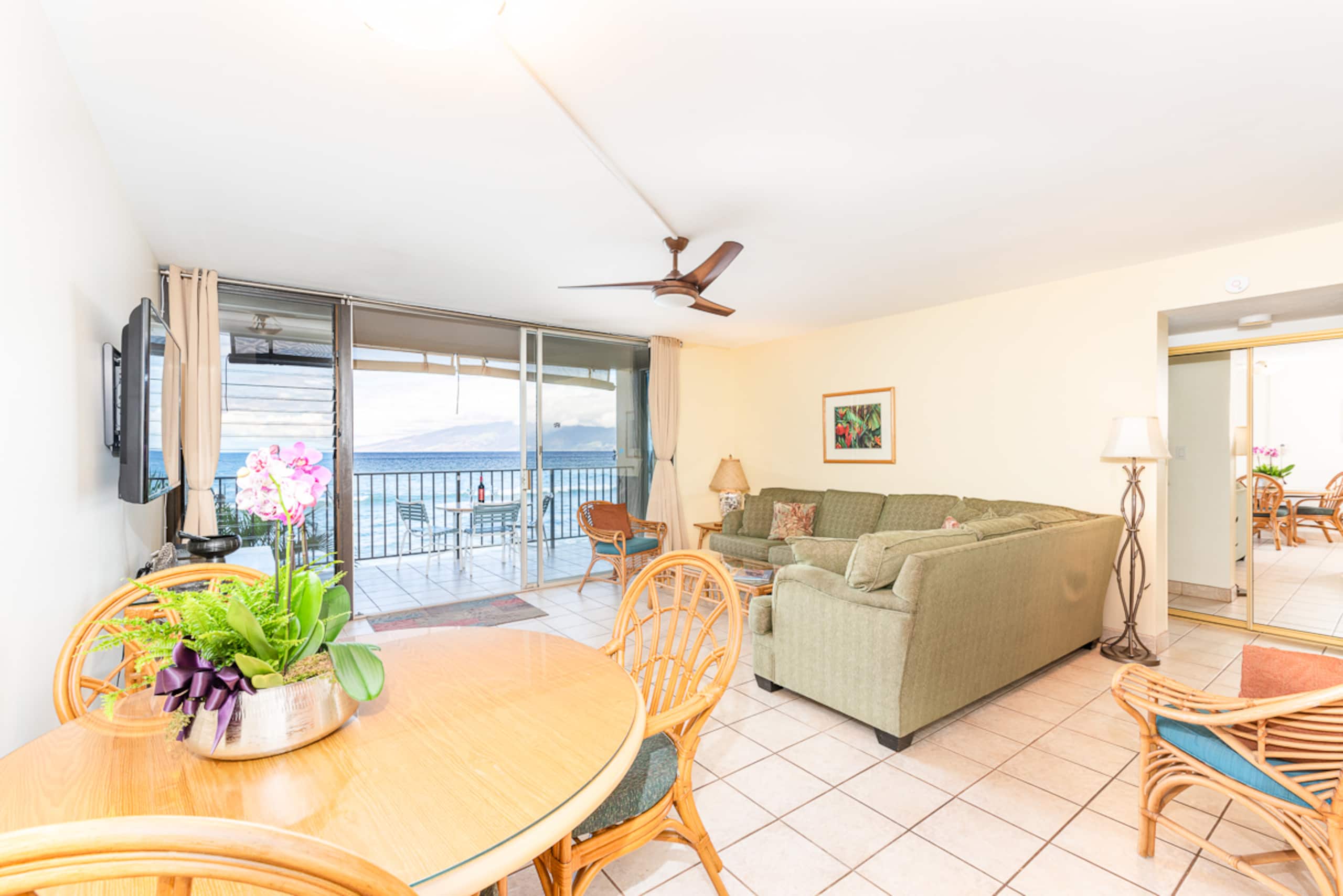 Condo in Lahaina · ★4.76 · 2 bedrooms · 4 beds · 2 private baths - Image 5