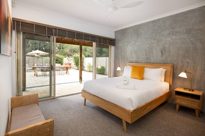 Casa Marni—Luxe Pool Escape with Breathtaking View gallery image 5