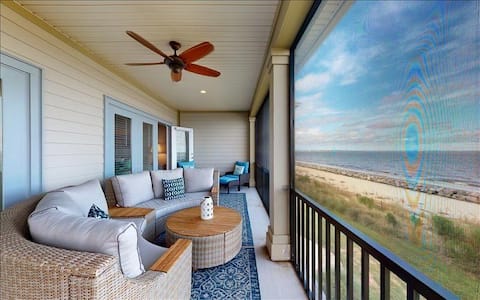 Ocean Cottage 103 – “Ocean Retreat Cottage”