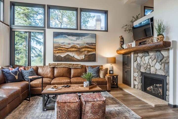 Mammoth Five Star Lodging managed Airbnb listing 3