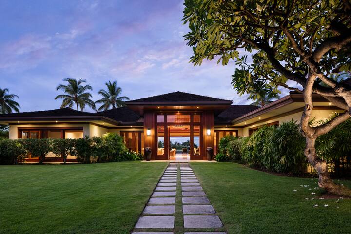 Luxurious Hualalai Resort Home w/ Pool, Spa & More gallery image 3