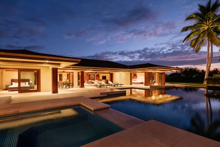 Luxurious Hualalai Resort Home w/ Pool, Spa & More