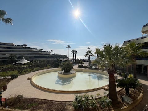 3 ensuite bedrooms in beach front apartment