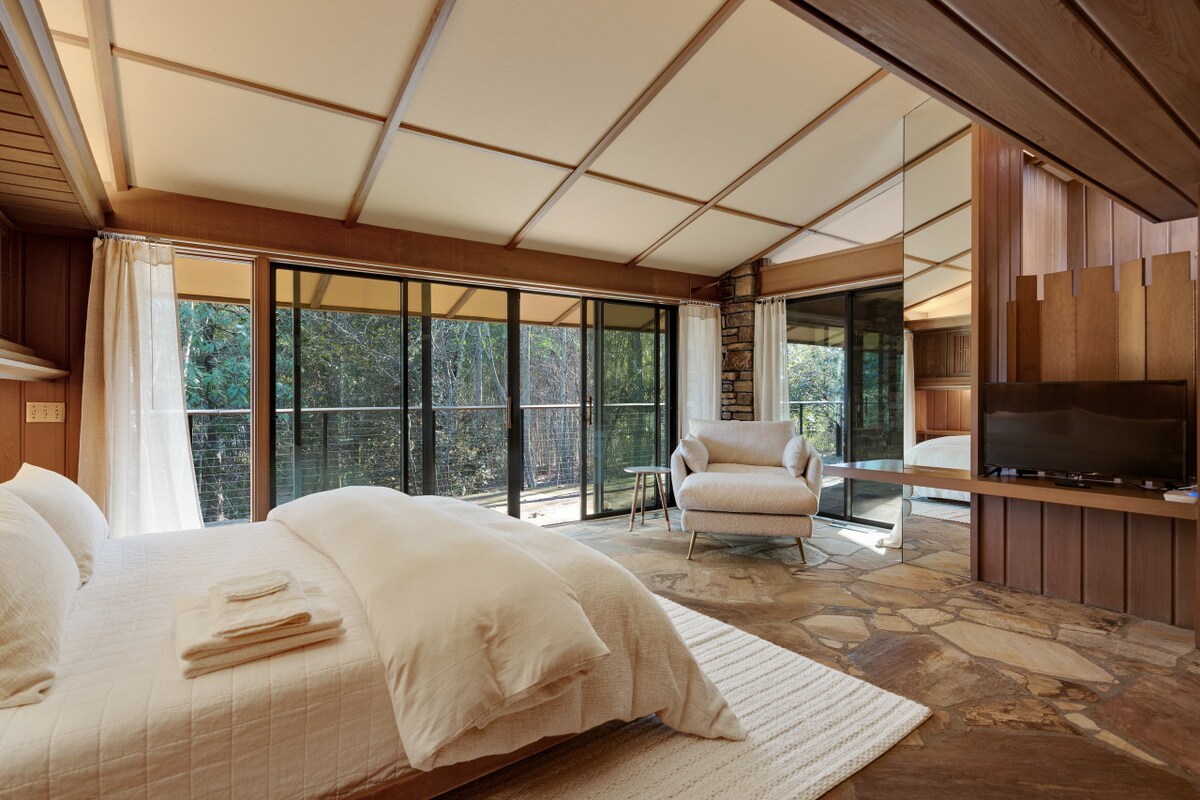 053-5715 Sycamore Grove Ln-MLS Version