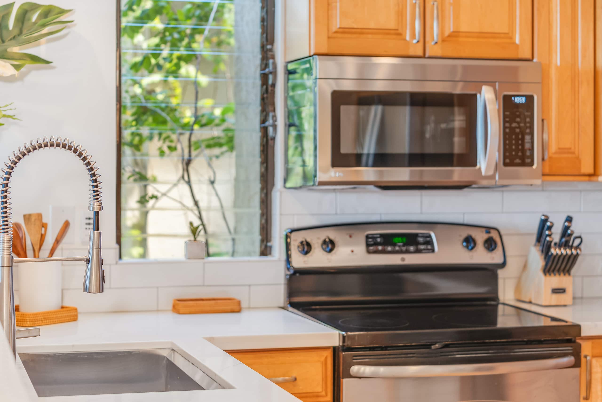 Condo in Lahaina · ★4.79 · 2 bedrooms · 3 beds · 2 baths - Image 10