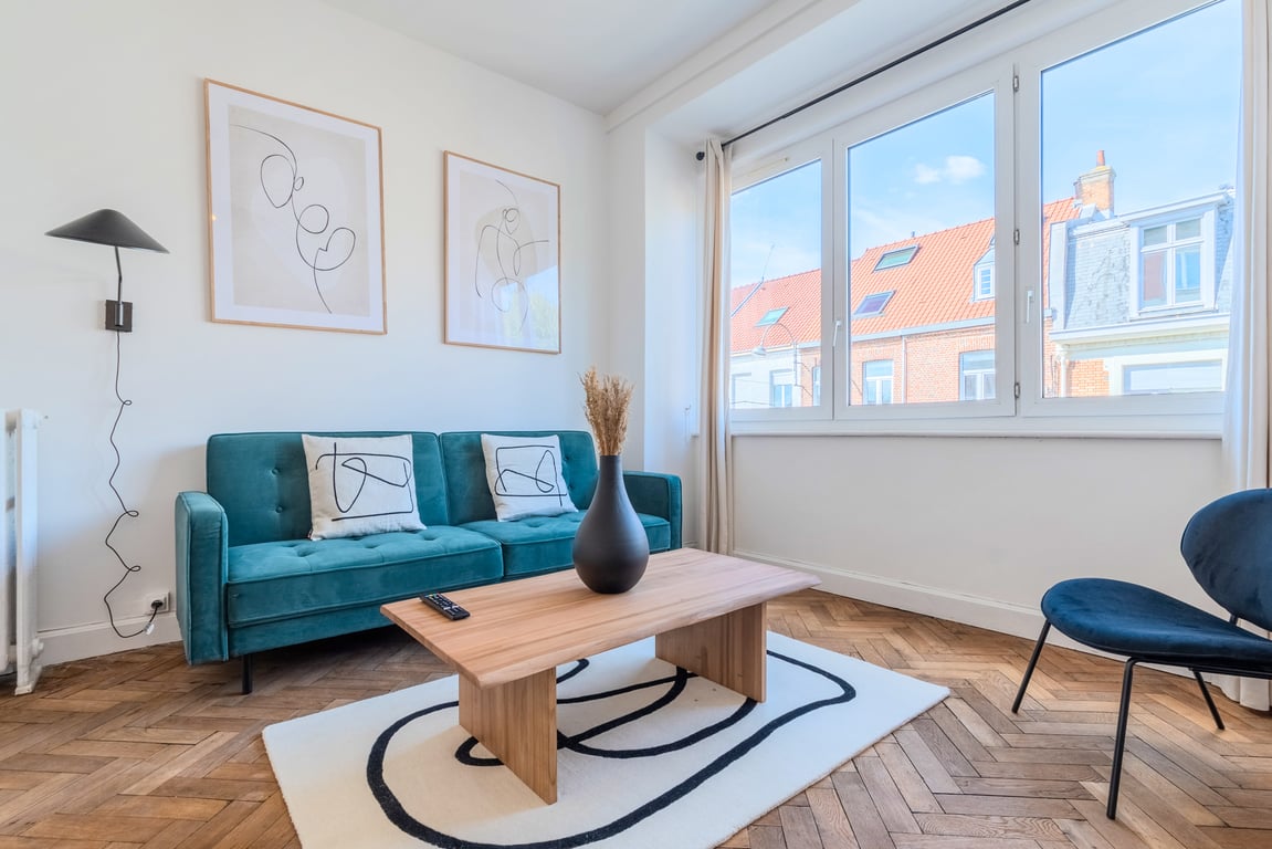 Successful Airbnb property: La Madeleine -two bedroom apartment in La Madeleine
