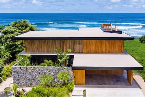 Luxury oceanfront villa · housekeeping & concierge