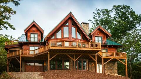 Bliss Mountain Lodge: Luxury Cabin, Pool Table,