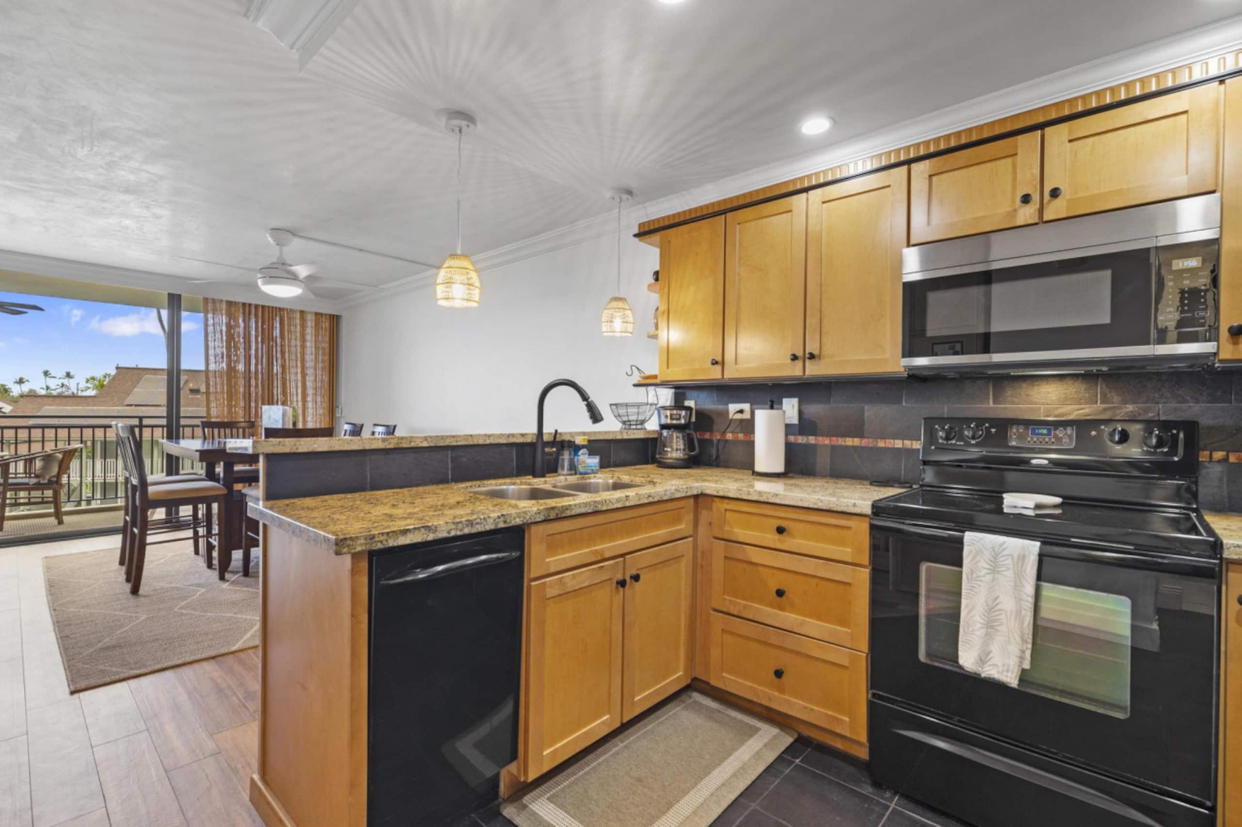 Condo in Kailua-Kona · ★4.79 · 1 bedroom · 2 beds · 2 baths - Image 5