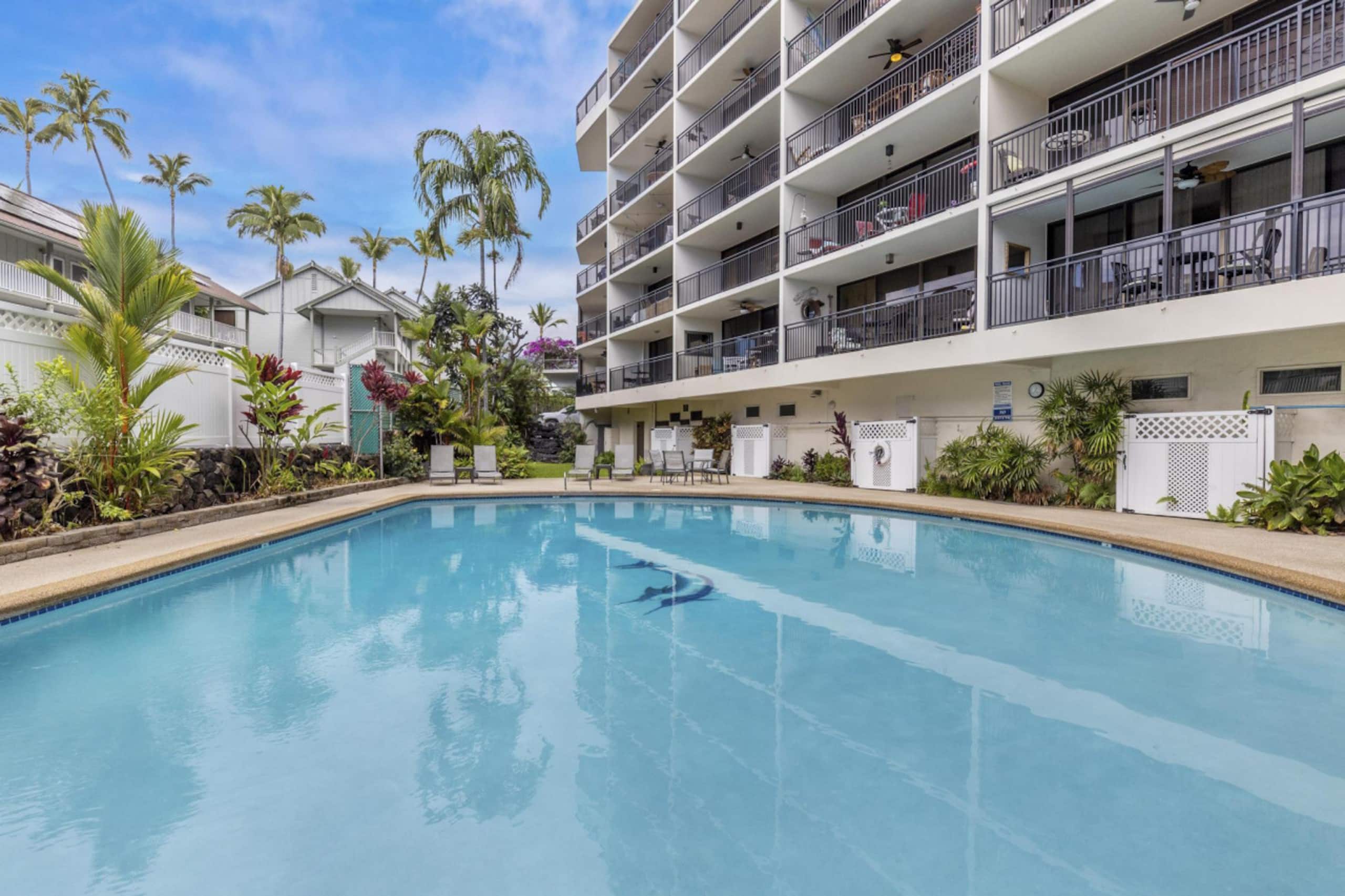 Condo in Kailua-Kona · ★4.79 · 1 bedroom · 2 beds · 2 baths - Image 21
