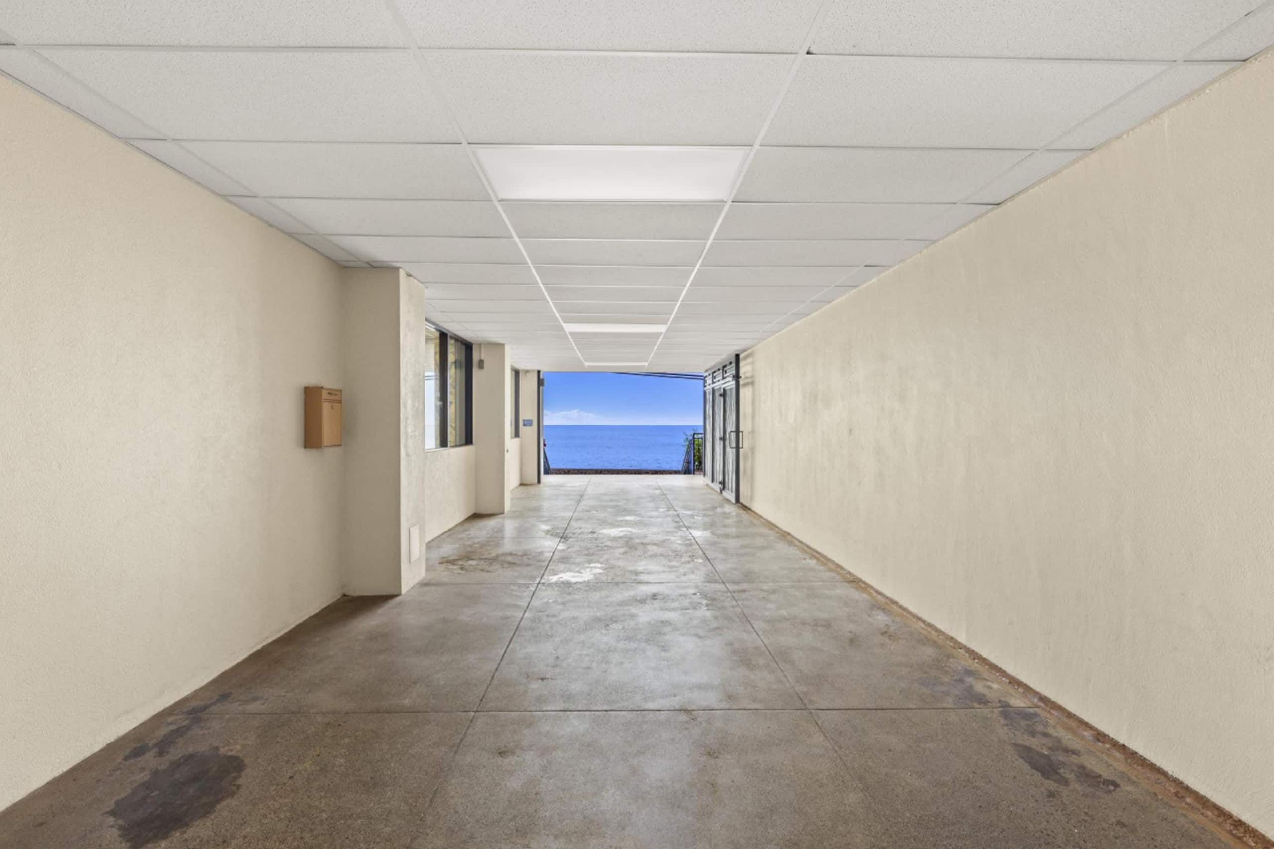 Condo in Kailua-Kona · ★4.79 · 1 bedroom · 2 beds · 2 baths - Image 18