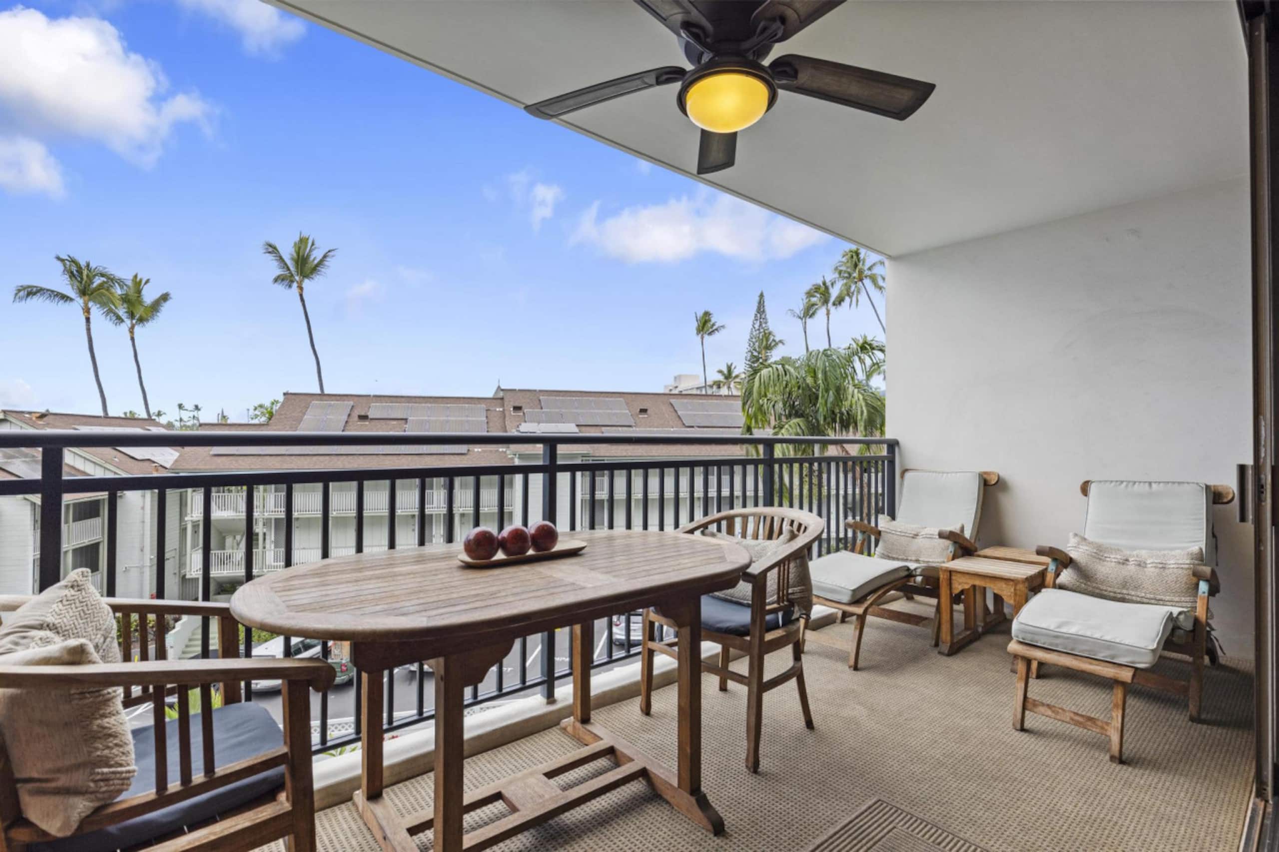 Condo in Kailua-Kona · ★4.79 · 1 bedroom · 2 beds · 2 baths - Image 9