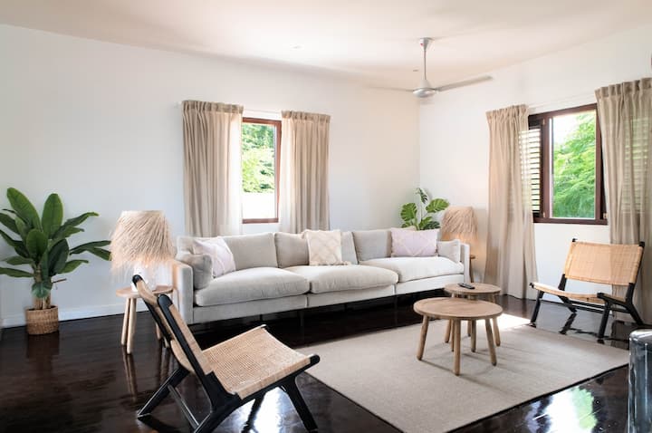 Luxury Villa Walking Distance From Jan Thiel Beach - Curaçao
