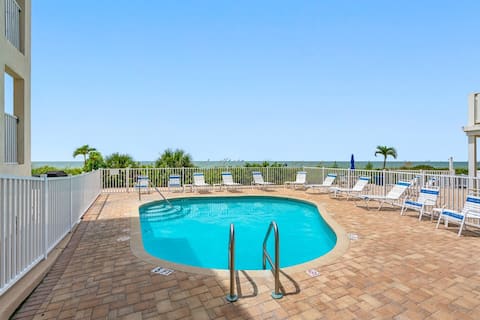 BBC313 Coastal Condo in Sand Key!