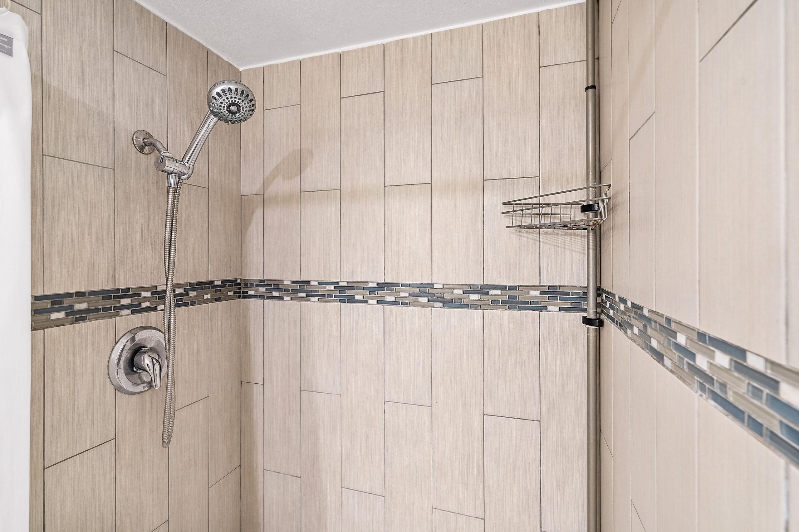 Home in Kailua-Kona · ★4.83 · 1 bedroom · 2 beds · 1 private bath - Image 14