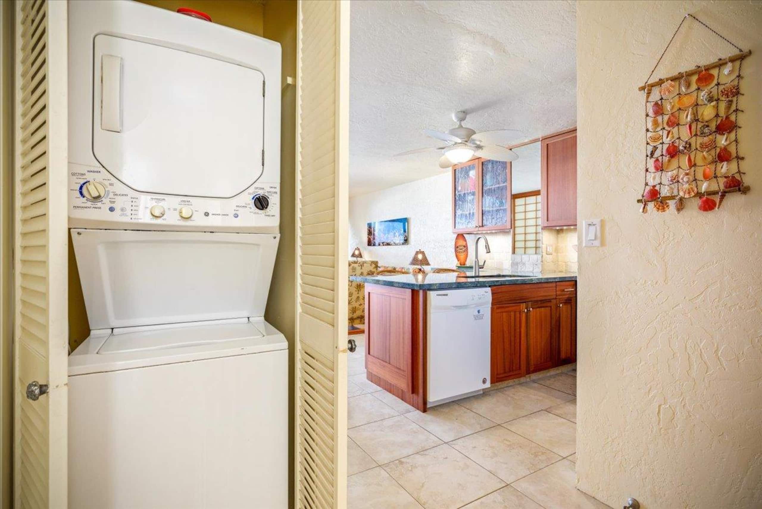 Condo in Kailua-Kona · ★4.57 · 2 bedrooms · 3 beds · 2 private baths - Image 21