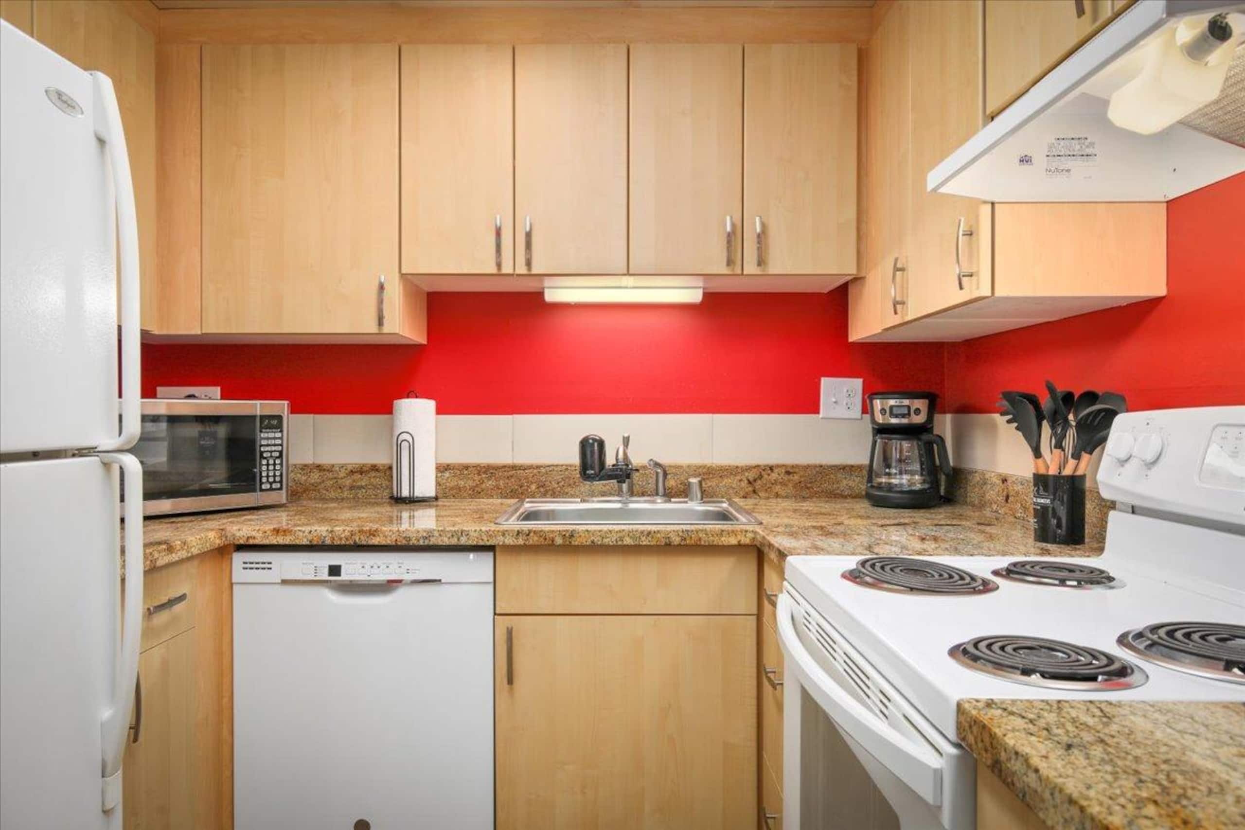 Condo in Kailua-Kona · ★4.5 · 1 bedroom · 2 beds · 1 private bath - Image 10