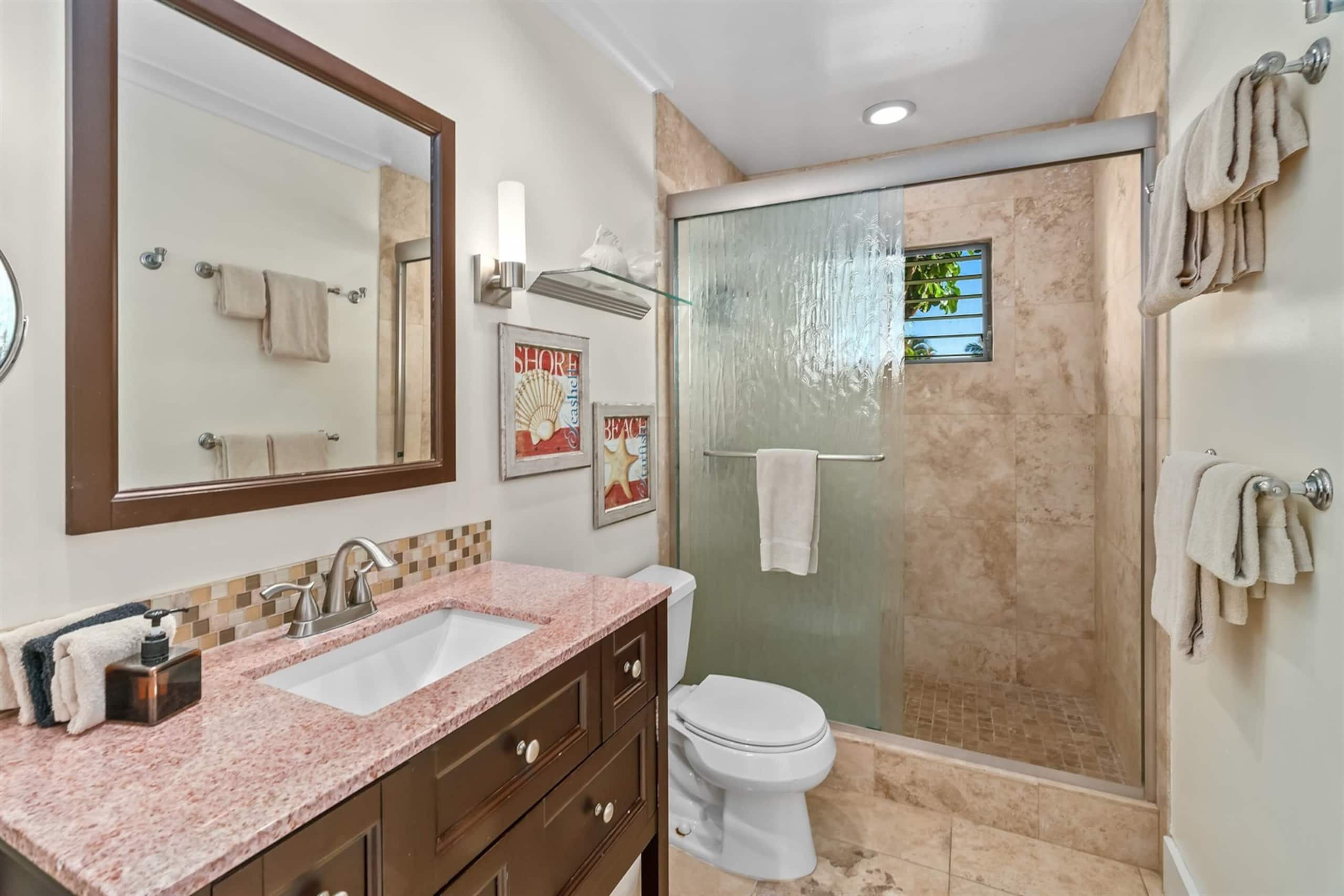 Condo in Princeville · ★4.94 · 2 bedrooms · 2 beds · 2 baths - Image 25