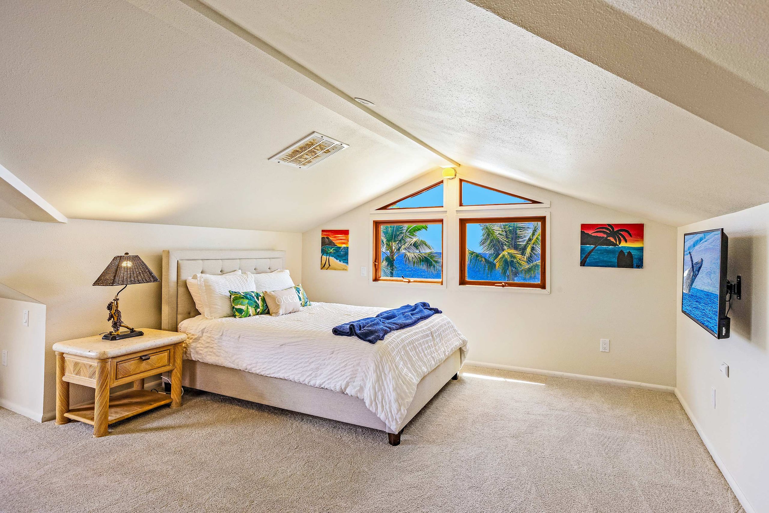Townhouse in Lahaina · ★4.95 · 3 bedrooms · 4 beds · 2.5 baths - Image 53