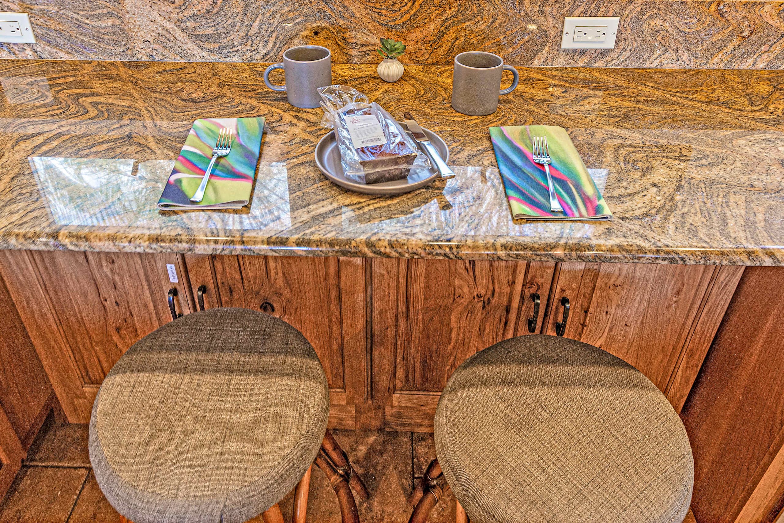 Townhouse in Lahaina · ★4.95 · 3 bedrooms · 4 beds · 2.5 baths - Image 100