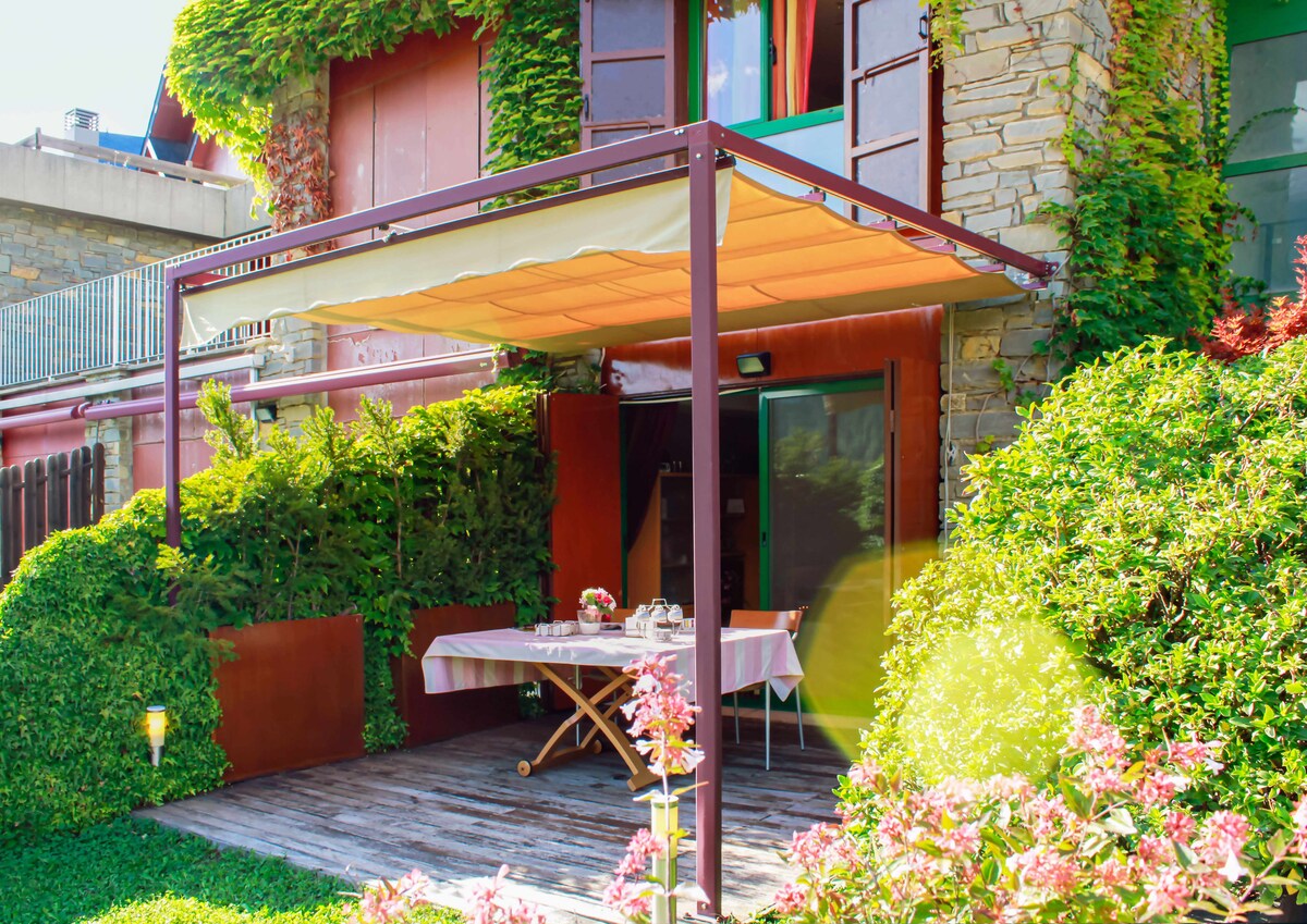 Popular Airbnb listing: Casa La Hiedra (Independent Duplex Private Garden) in Panticosa