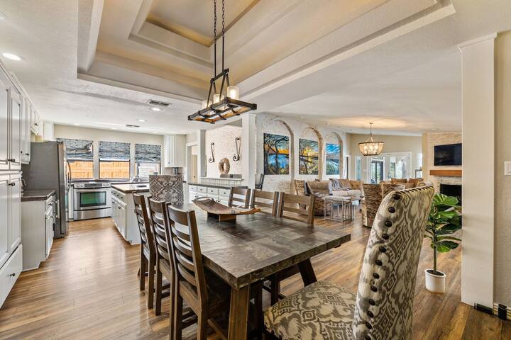 Lake Views + Pool & Waterfall – Lake Travis Vista! gallery image 3