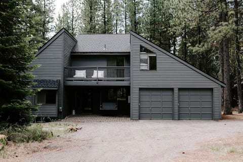 Near Glaze Meadow, Cute, Fresh with Many Amenities