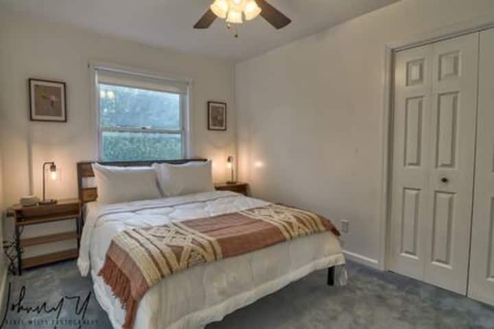 ห้องนอน 3 (เตียงควีนไซส์)