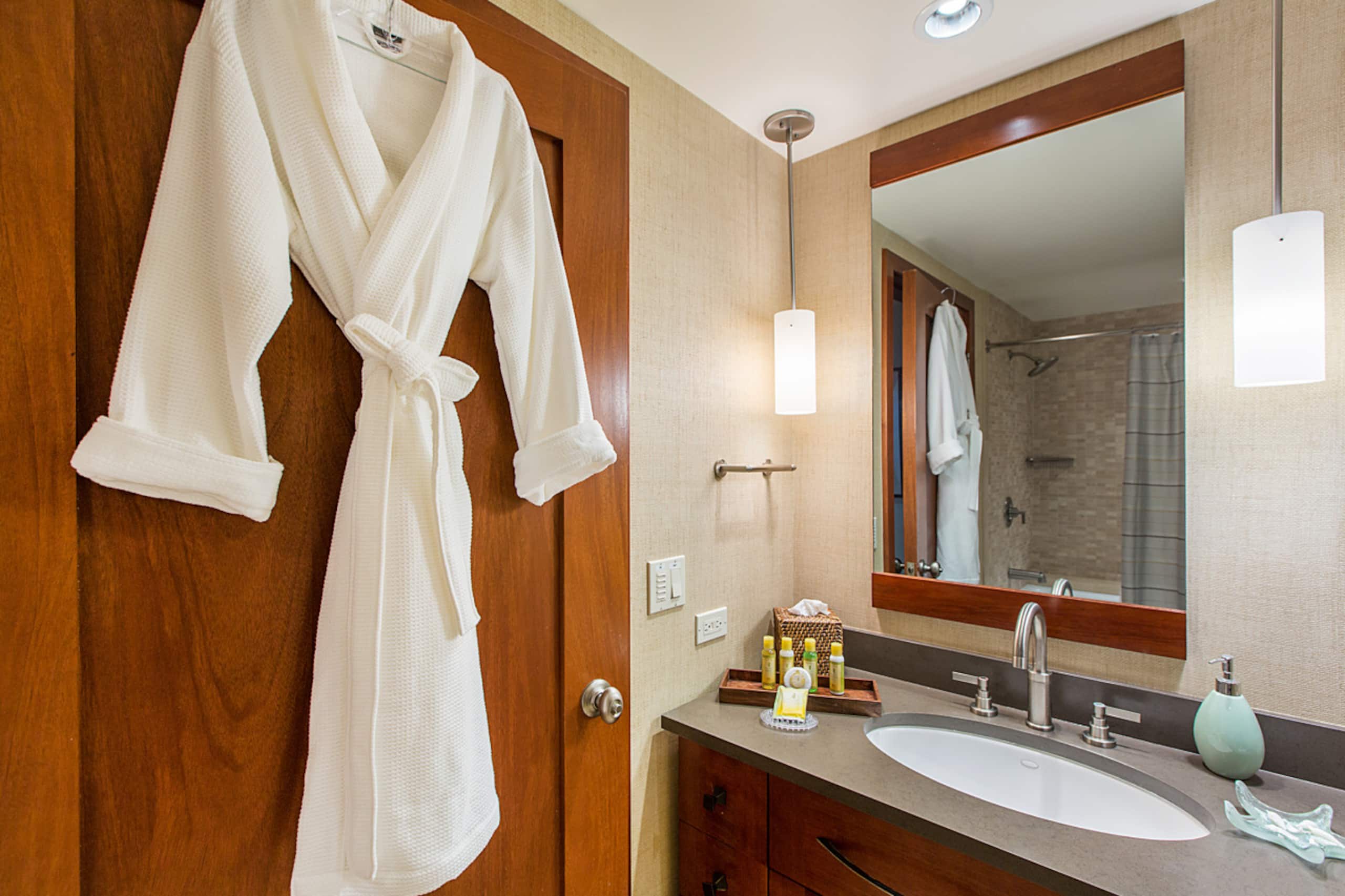 Condo in Kapolei · ★4.94 · 3 bedrooms · 4 beds · 2.5 private baths - Image 69