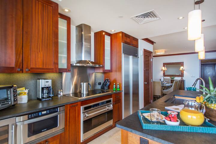 Hale Pumehana O-1202 stunning views and comfort gallery image 3