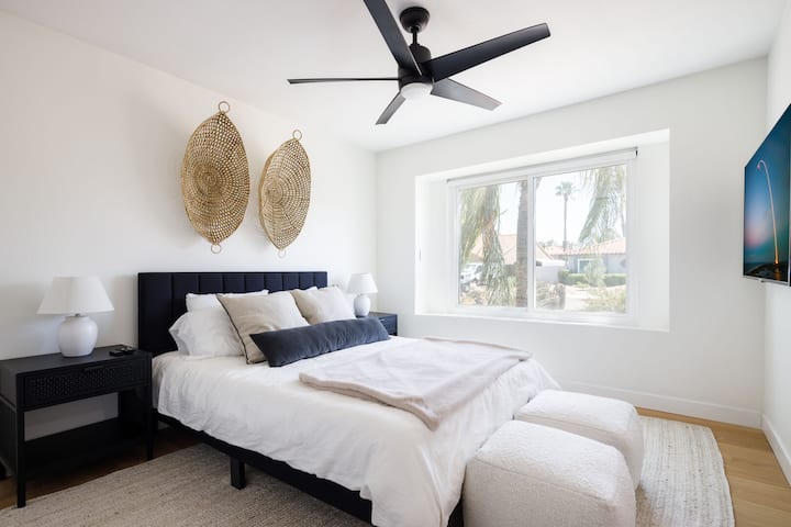 2 - ра спалня с двойно легло и смарт телевизор