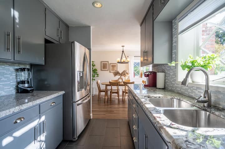 Backyard Oasis 3bd With Pool, Spa, Fire Pit, Bikes - San Diego, CA