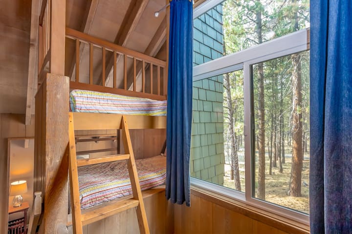Volledig met slaapkamer met stapelbed/loft – boven