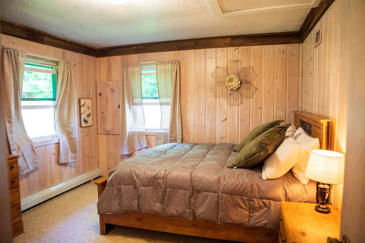 საძინებელი 1