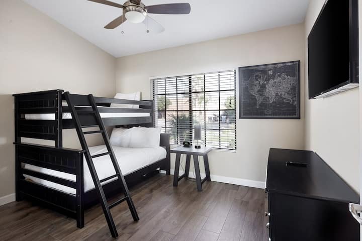 Четвърта спалня 