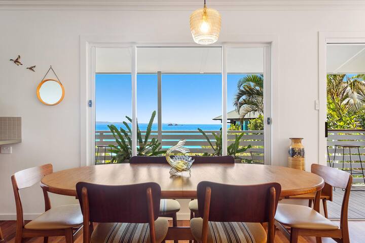 Wategos Beach House – 33 Marine Parade gallery image 5