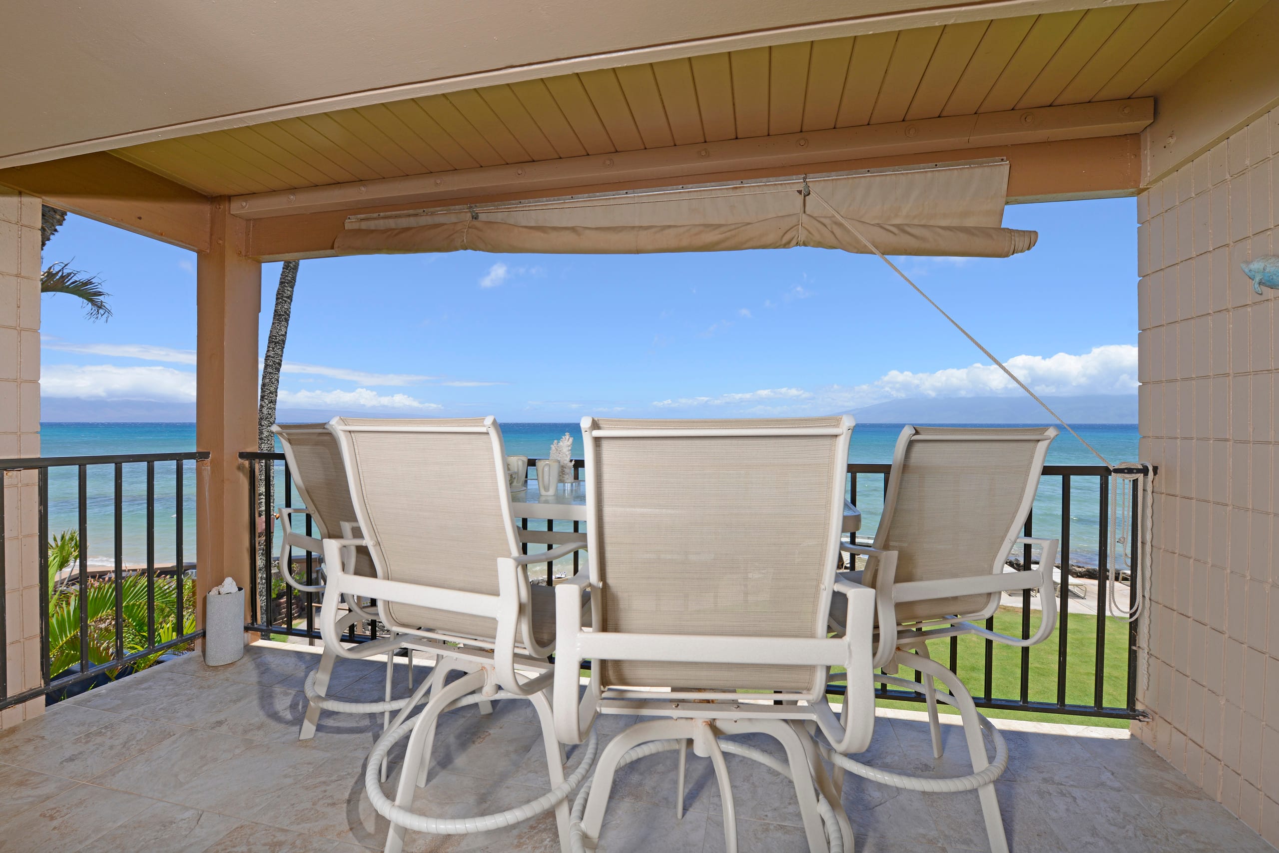 Condo in Lahaina · ★4.83 · 1 bedroom · 1 bed · 1 bath - Image 24