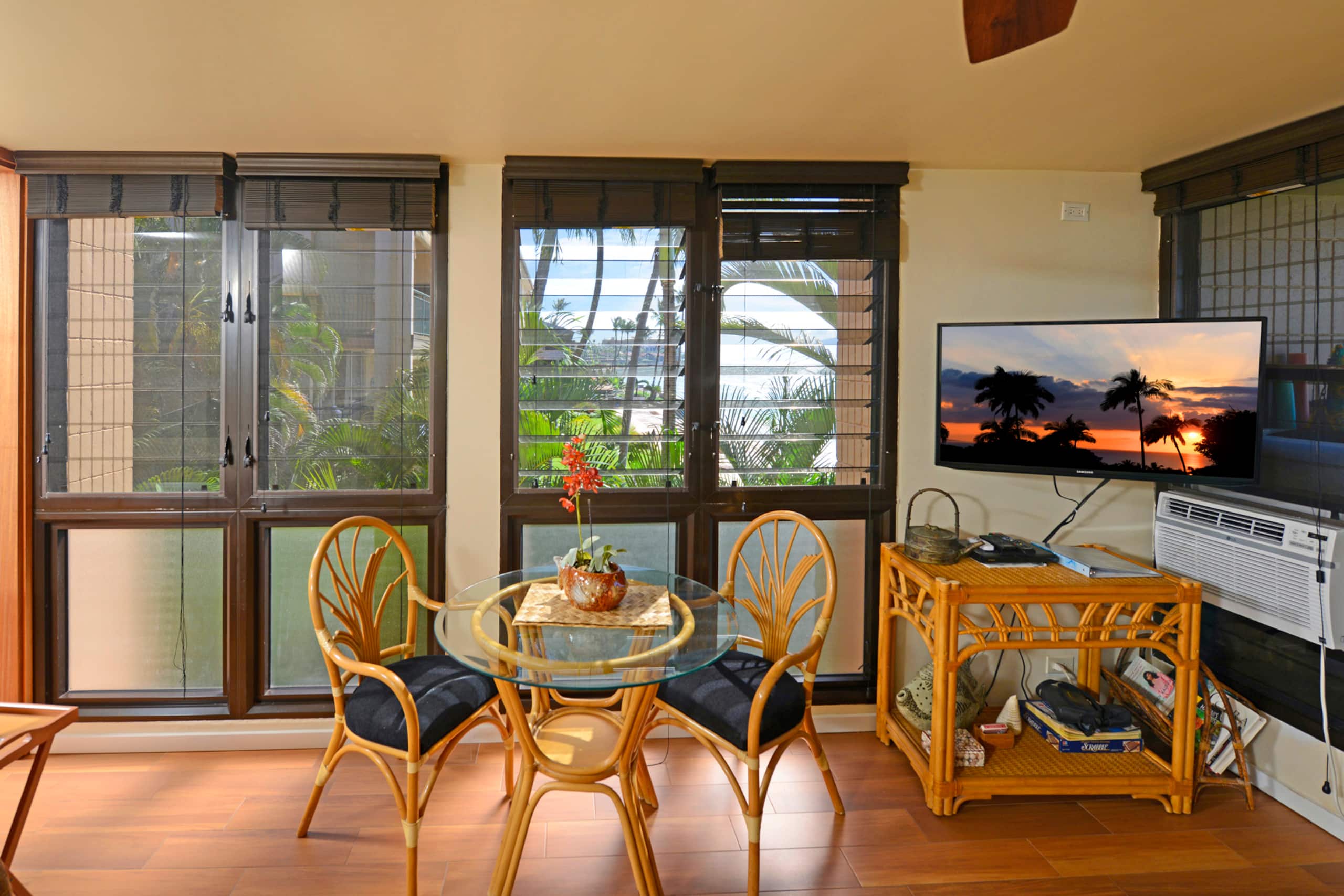 Condo in Lahaina · ★4.83 · 1 bedroom · 1 bed · 1 bath - Image 6