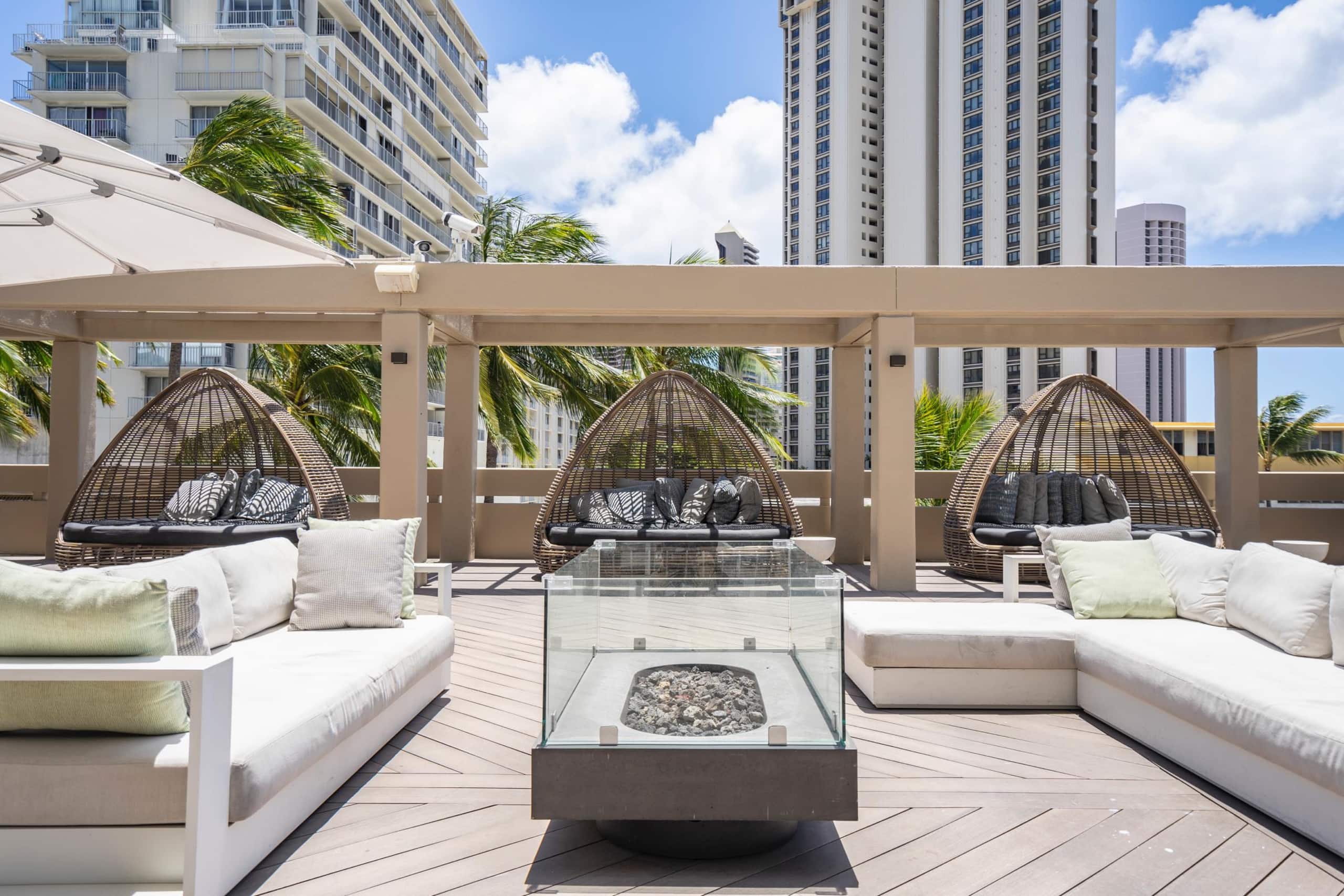Condo in Honolulu · ★5.0 · 1 bedroom · 2 beds · 1 shared bath - Image 26