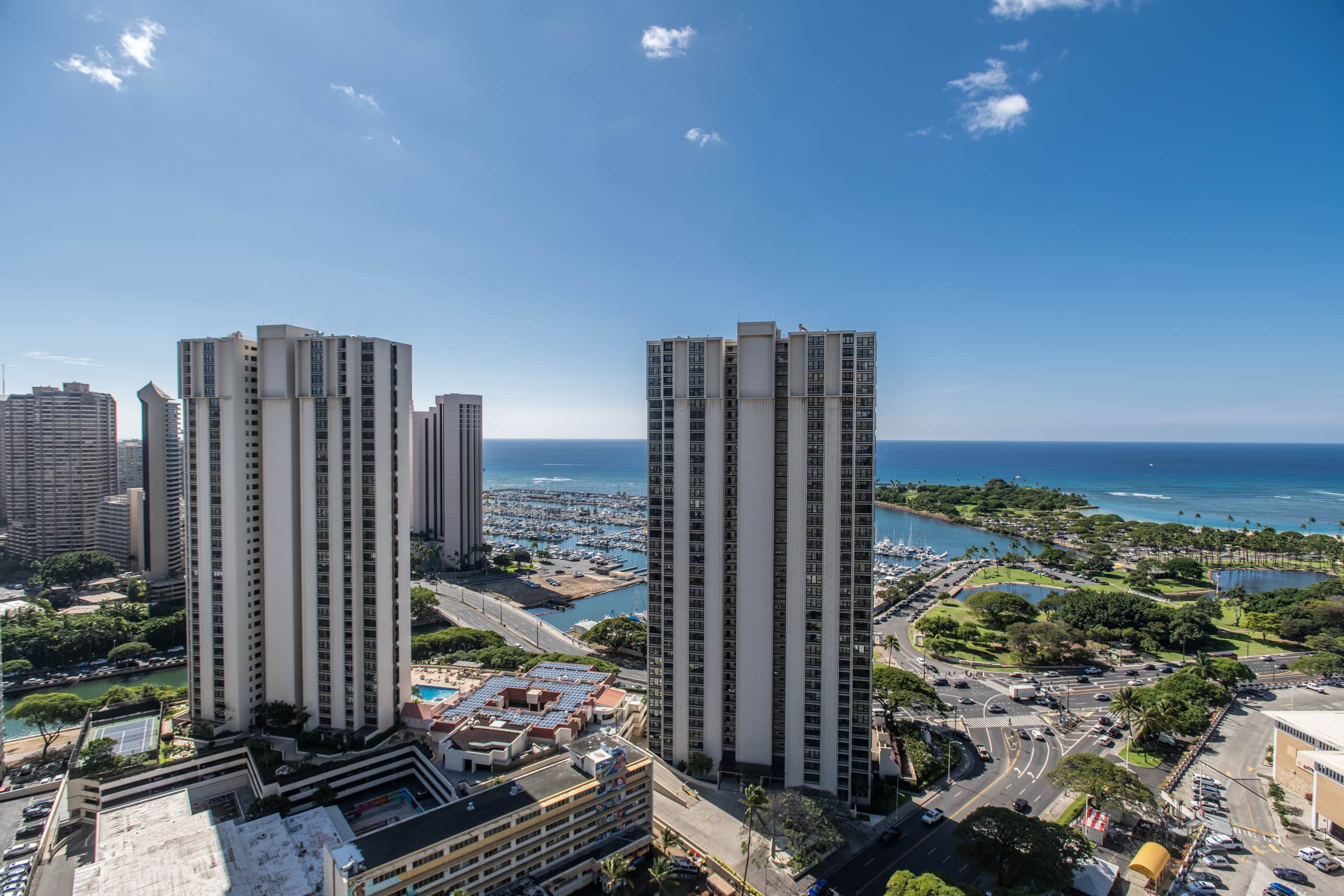 Condo in Honolulu · ★5.0 · 1 bedroom · 2 beds · 1 shared bath - Image 16